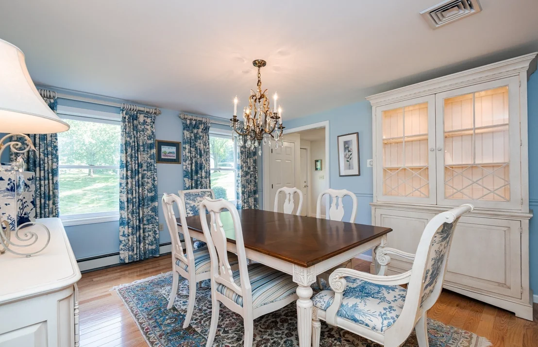 Photo of 11 Currier Rd