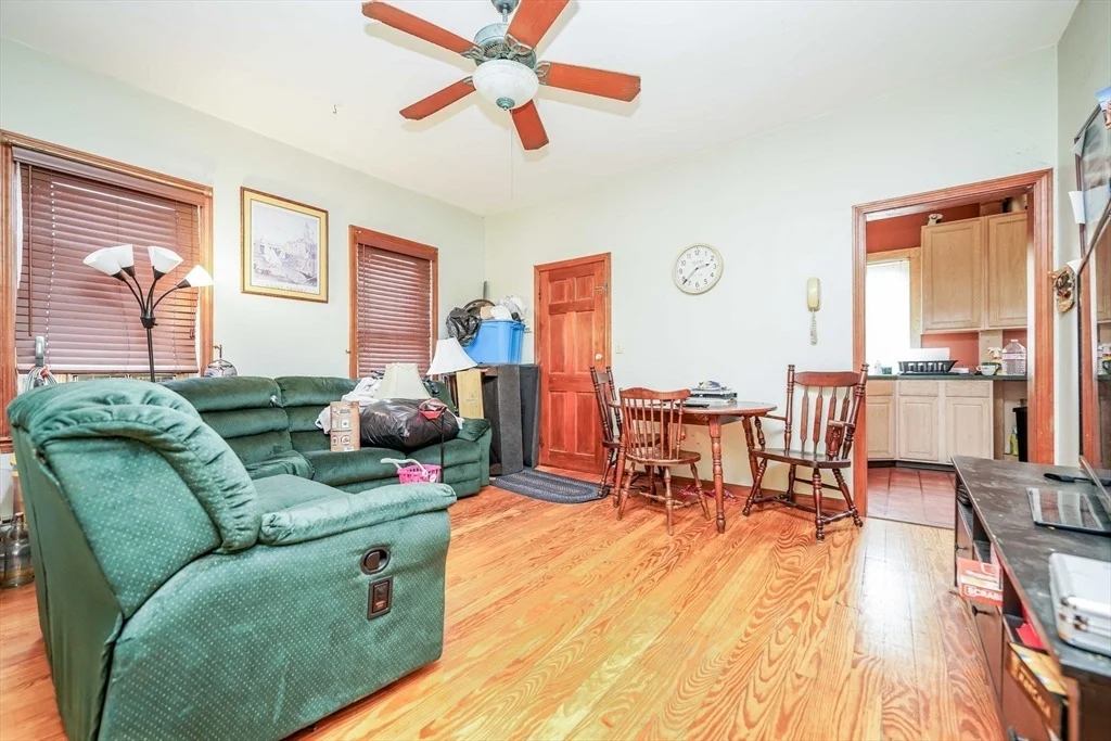 Photo of 111 Buffinton St