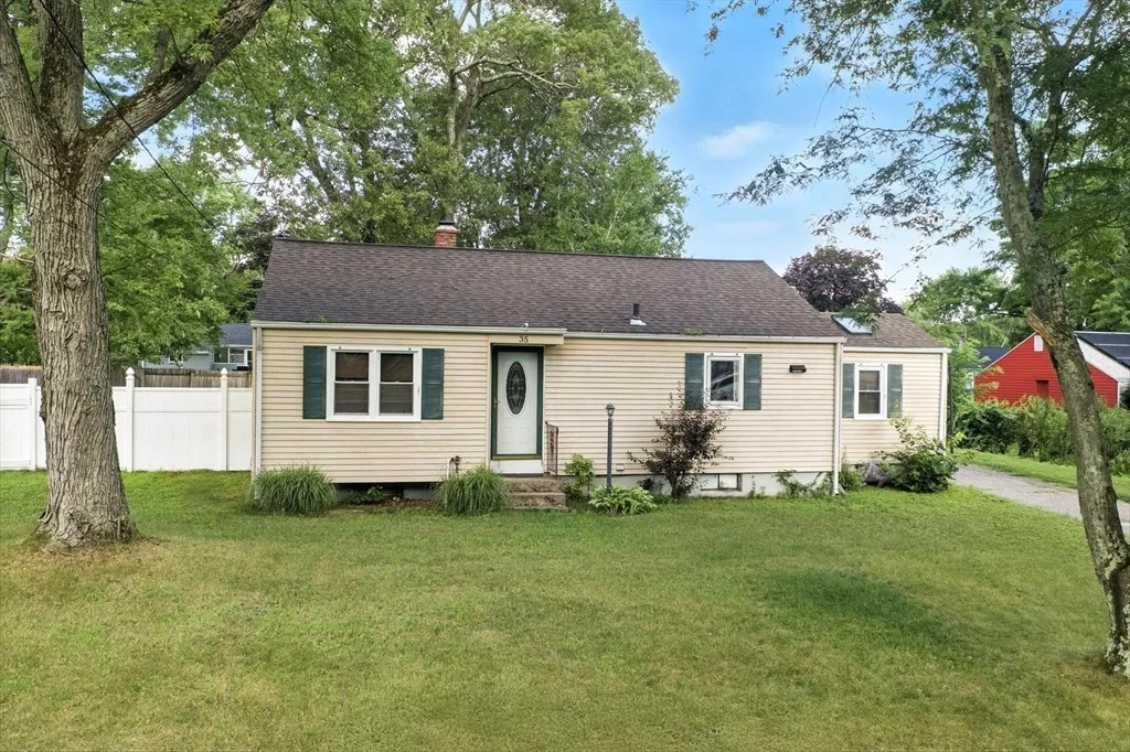 Photo of 35 Juniper Dr