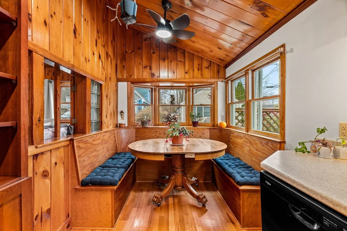 Photo of 57 Richardson Ave