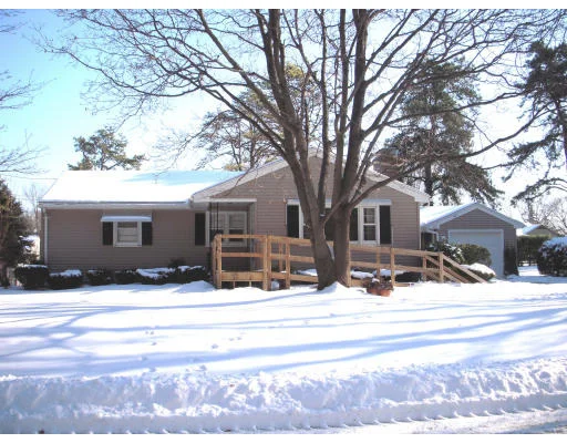 Photo of 335 Evergreen Road