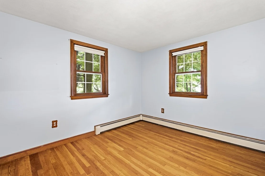 Photo of 11 Van Brunt Avenue