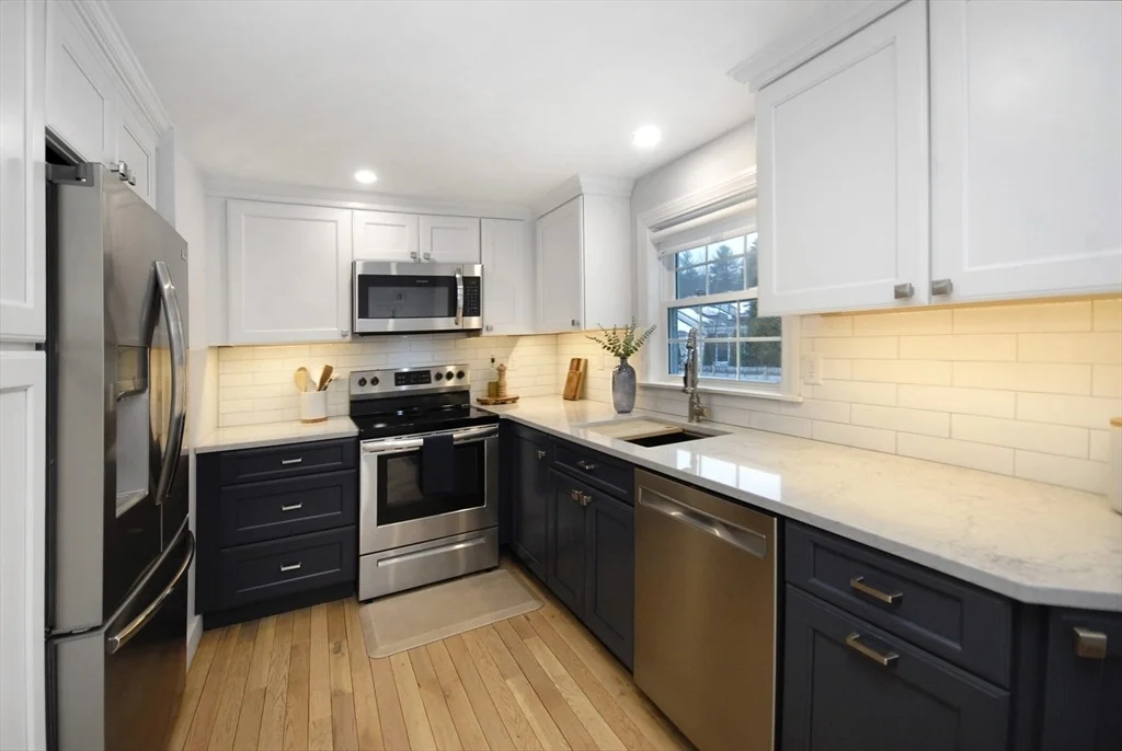 Photo of 35 Robbins Rd