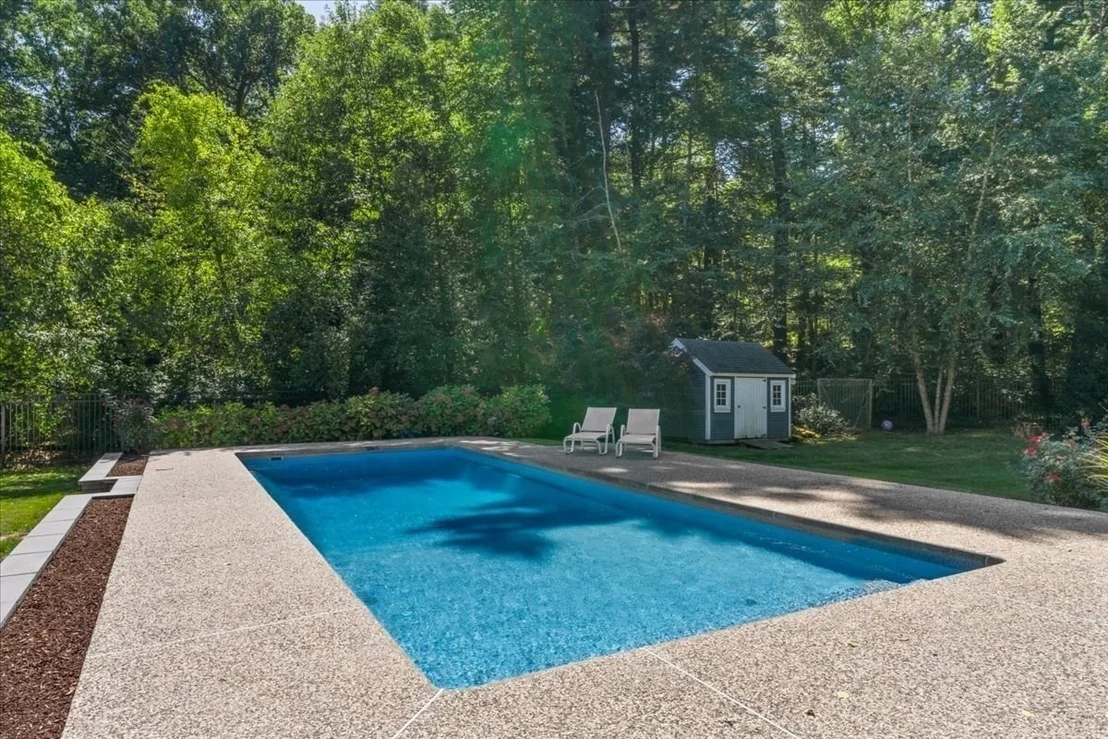 Photo of 37 Stagecoach Rd