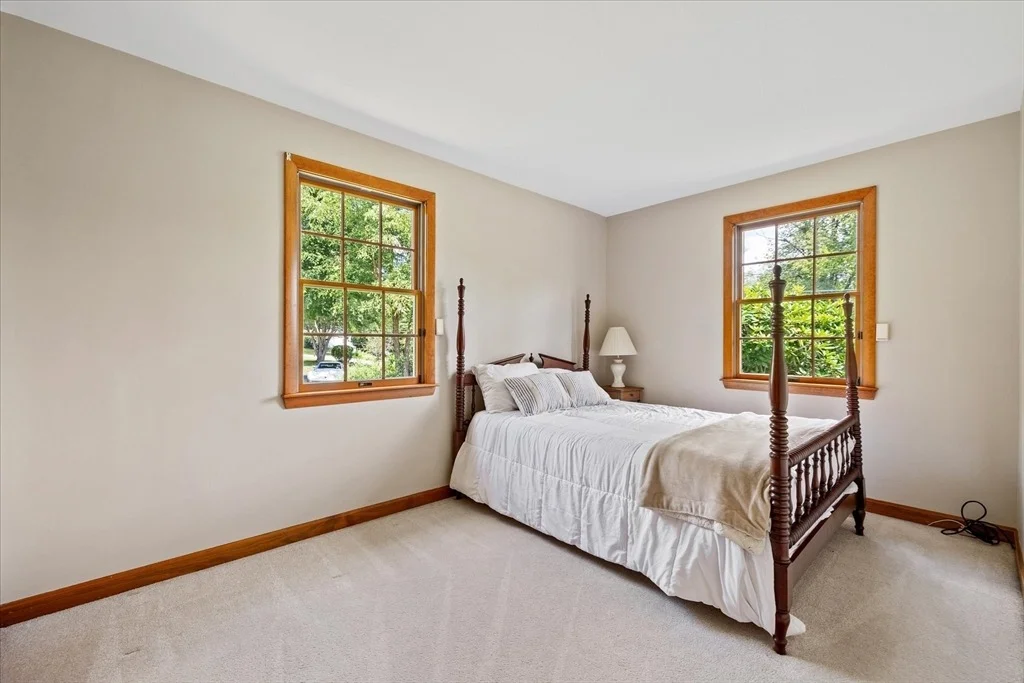 Photo of 6 Hillside Dr