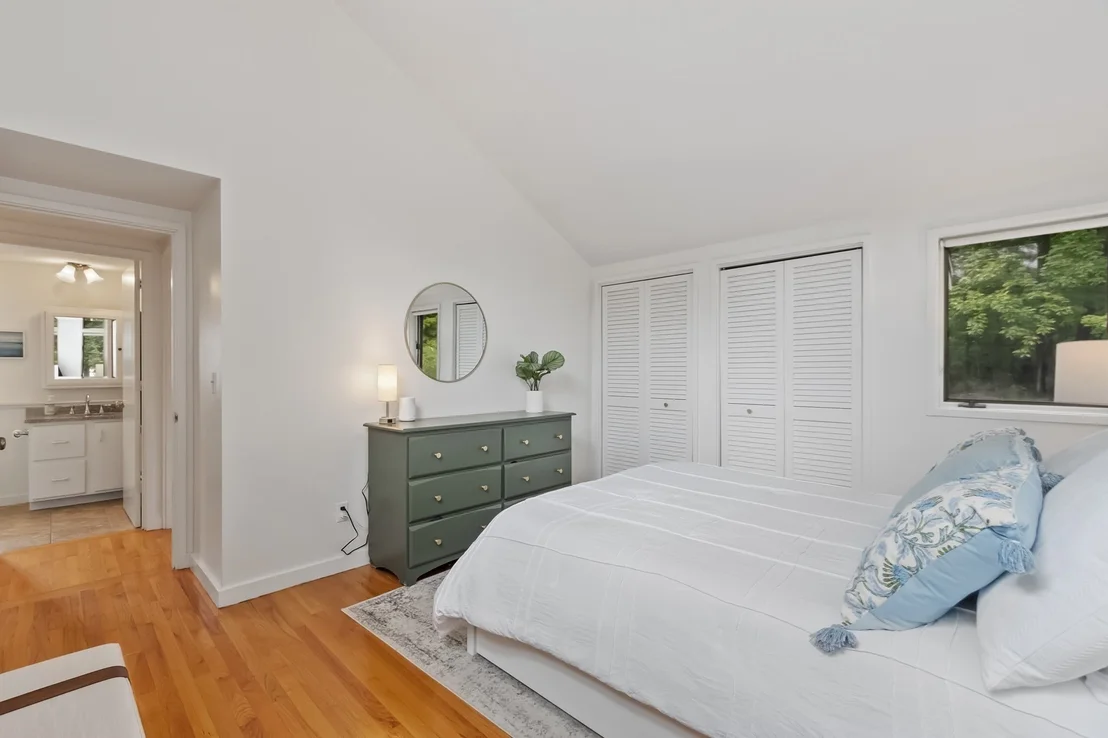 Photo of 90 Summer St