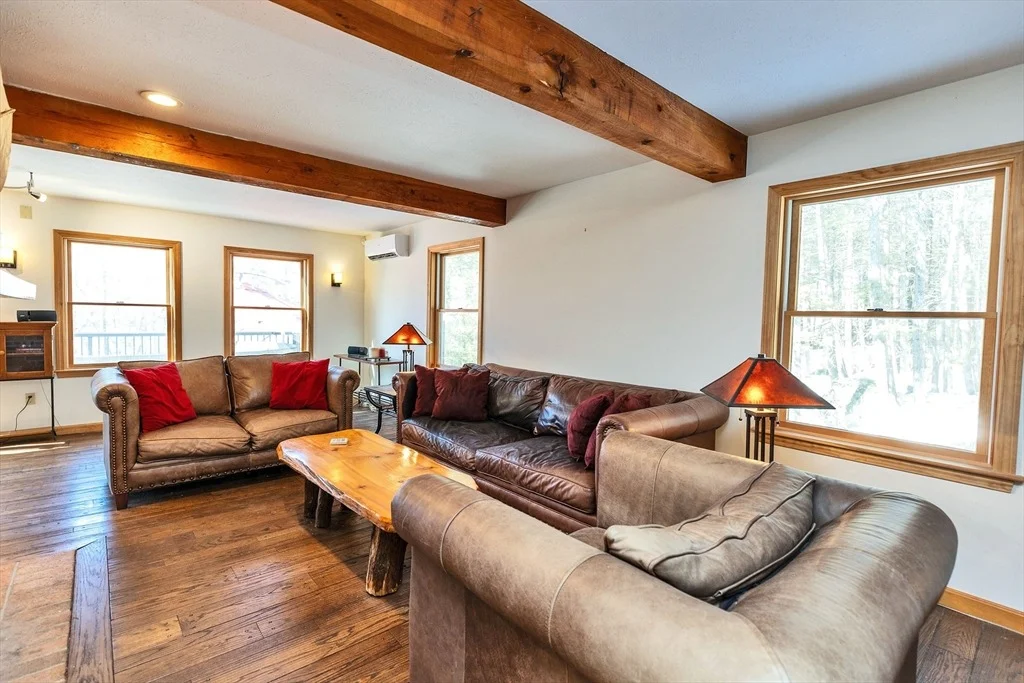 Photo of 44 Lakeview Drive