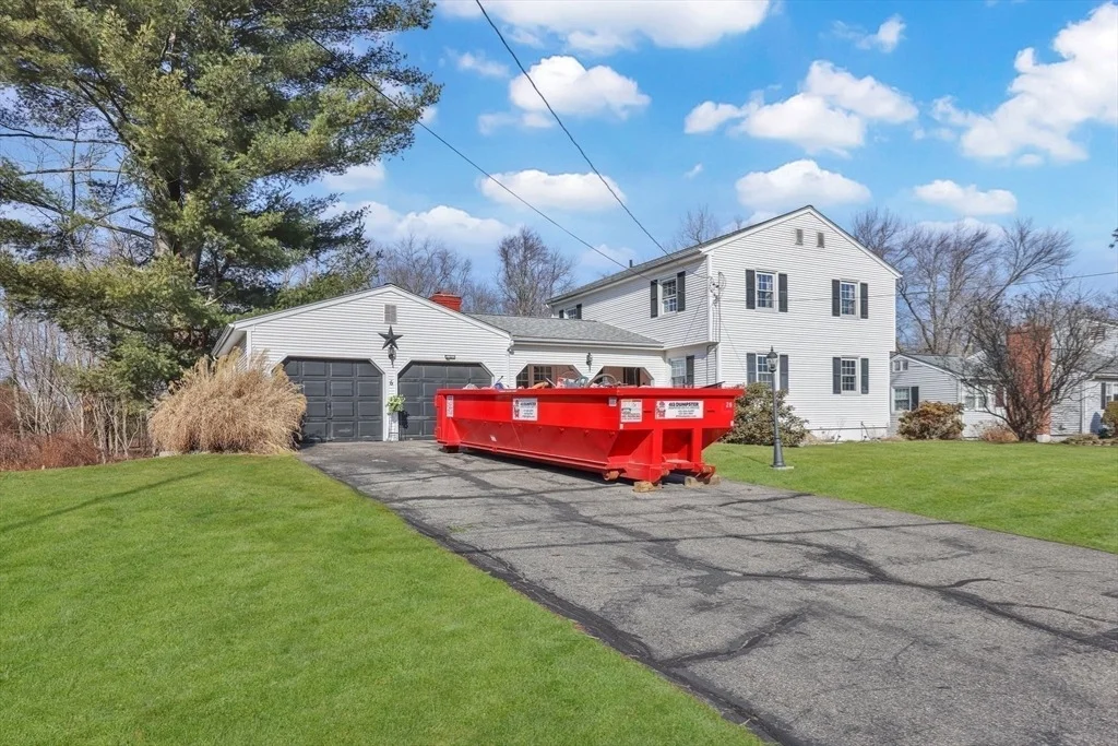 Photo of 6 Old Carriage Dr