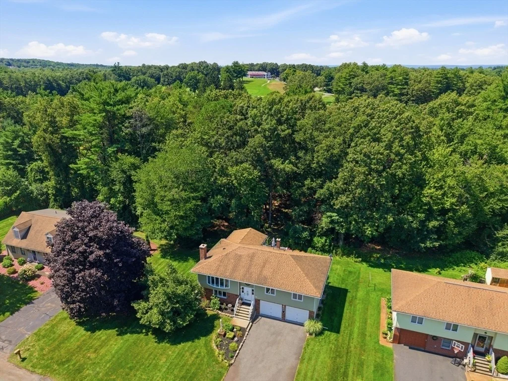 Photo of 98 Mclean Parkway
