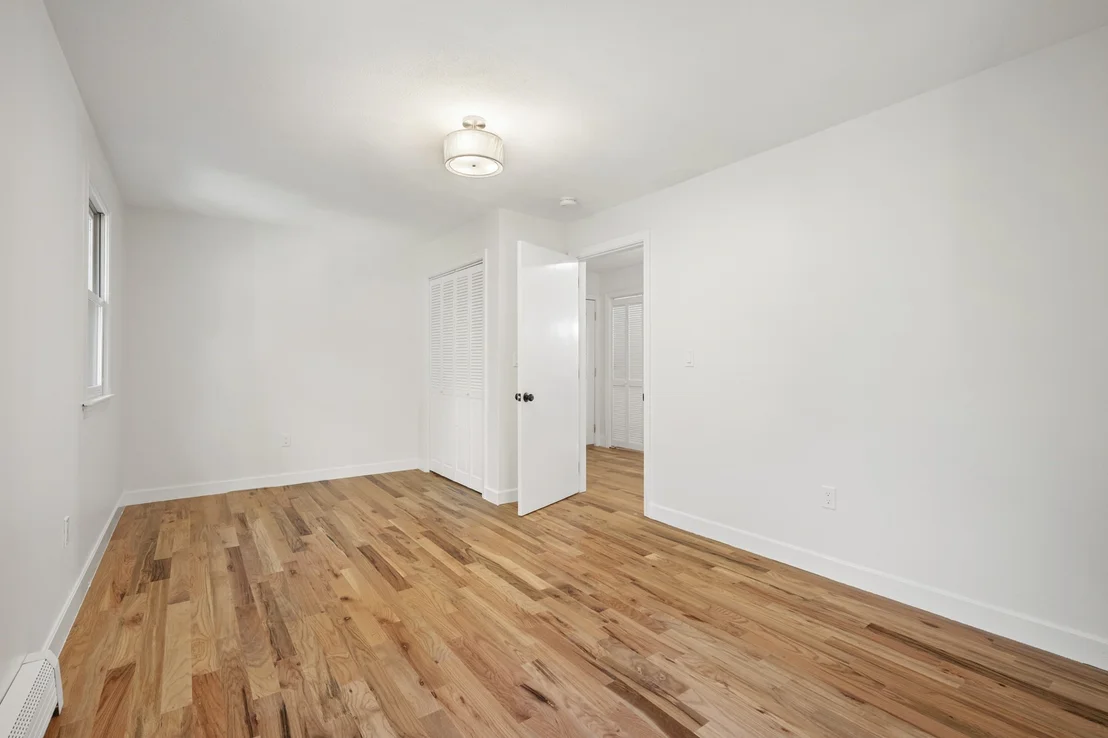 Photo of 57 Brandeis Cir