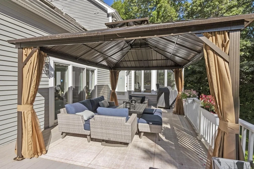 Photo of 218 Stearns Rd