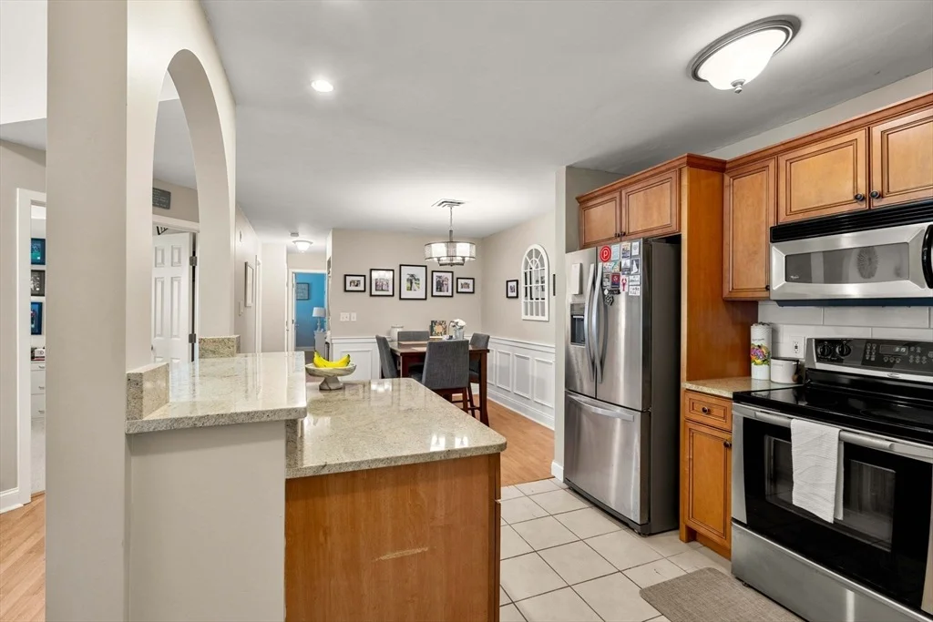Photo of Unit E at 400 Brookside Dr