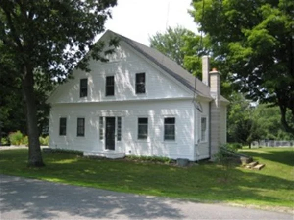 Photo of 225 Lake Road