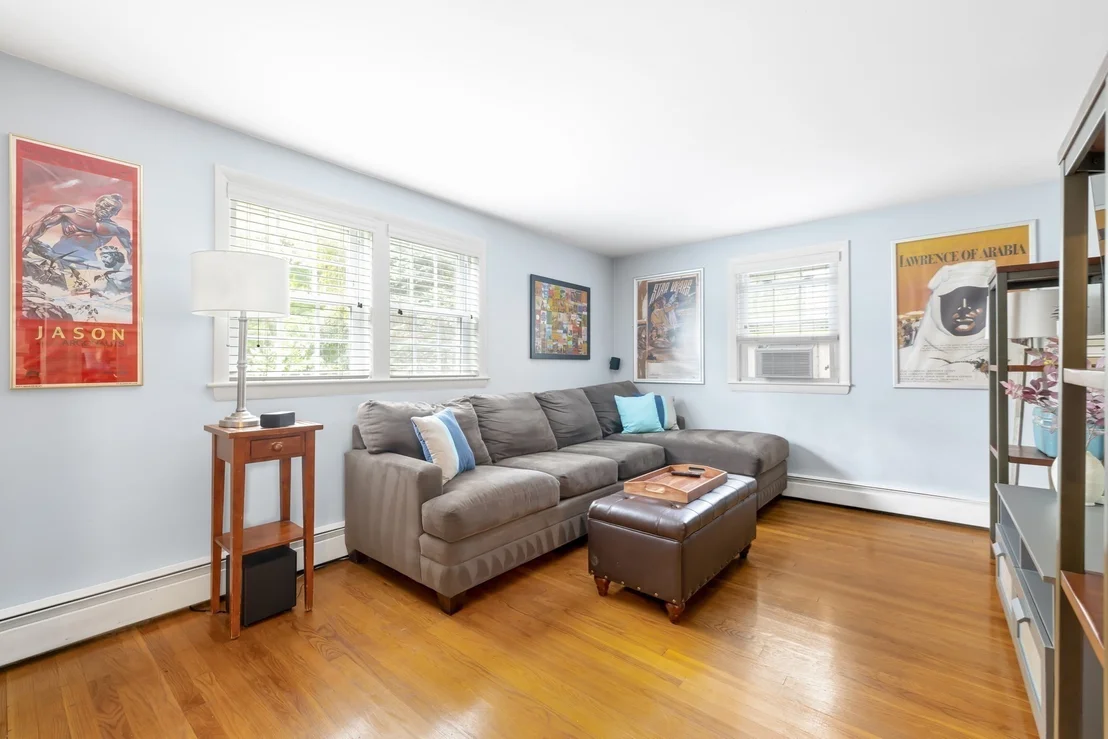 Photo of 23 Leach Ln