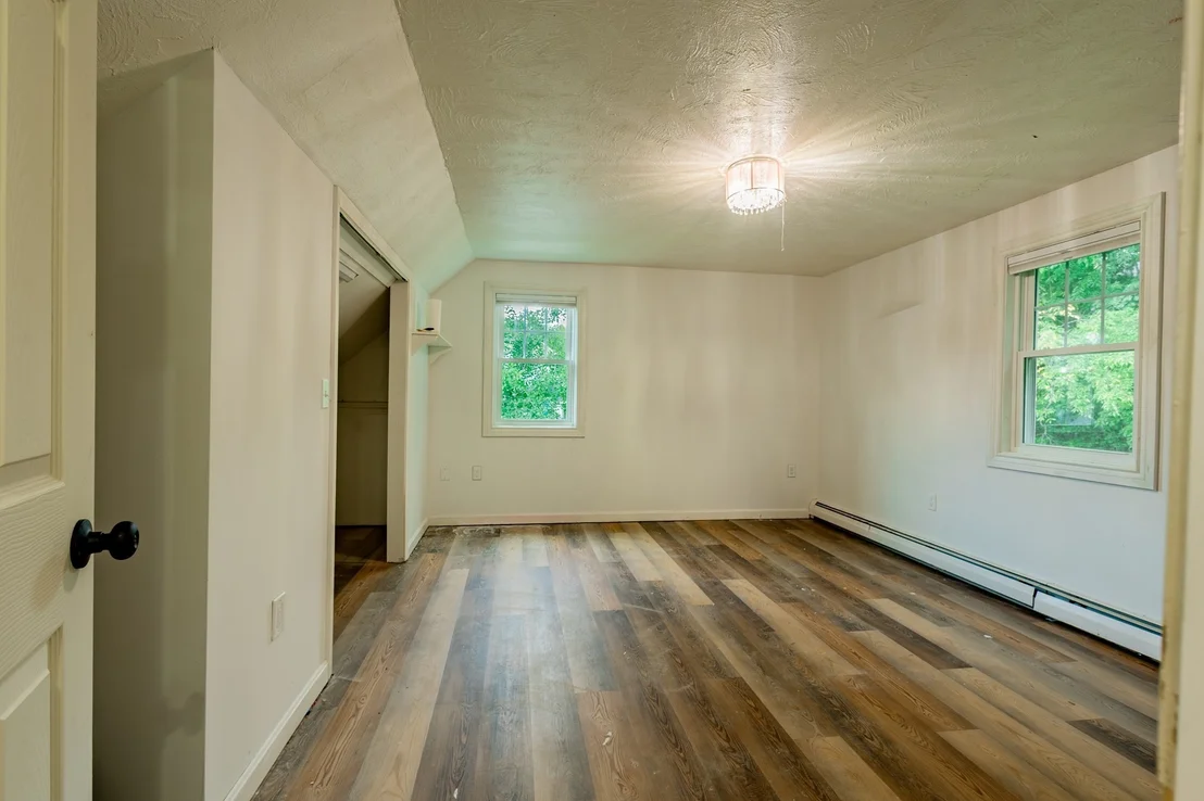 Photo of 25 Bear Hill Rd