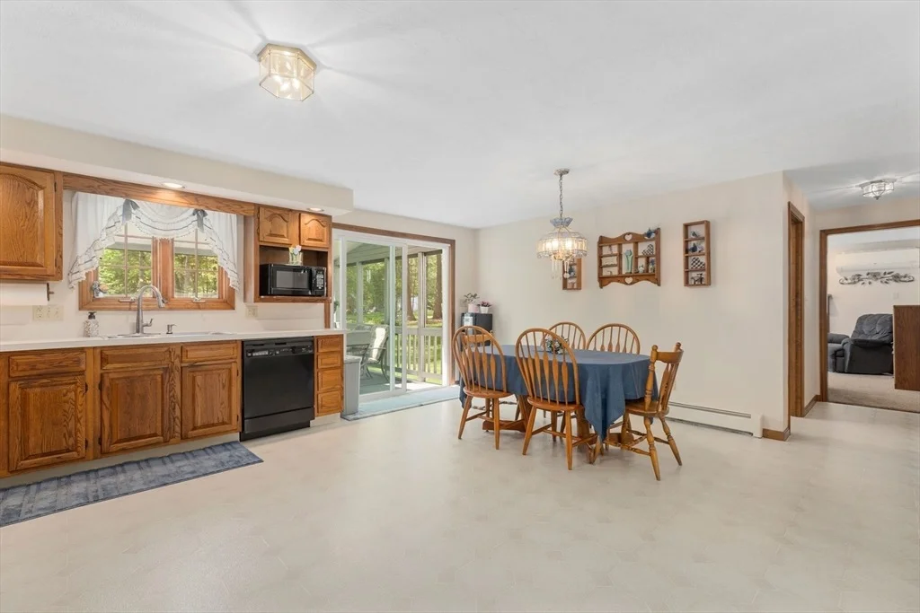 Photo of 10 Barnstable Rd