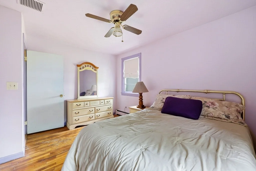 Photo of 87 Squire Ln