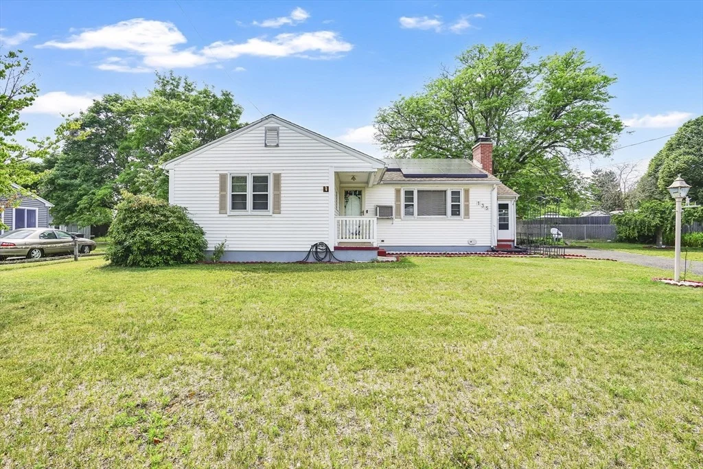 Photo of 135 Bulat Dr