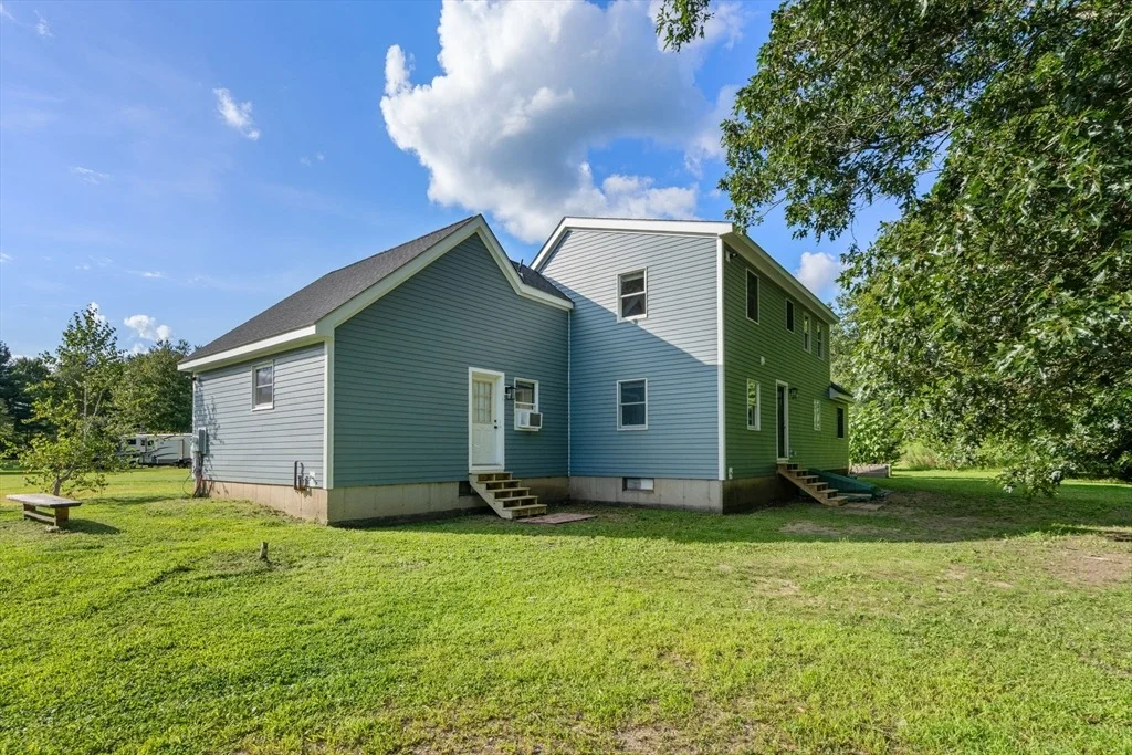 Photo of 487 Long Plain Rd