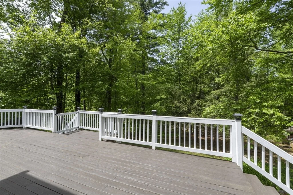 Photo of 10 Mountain Rd