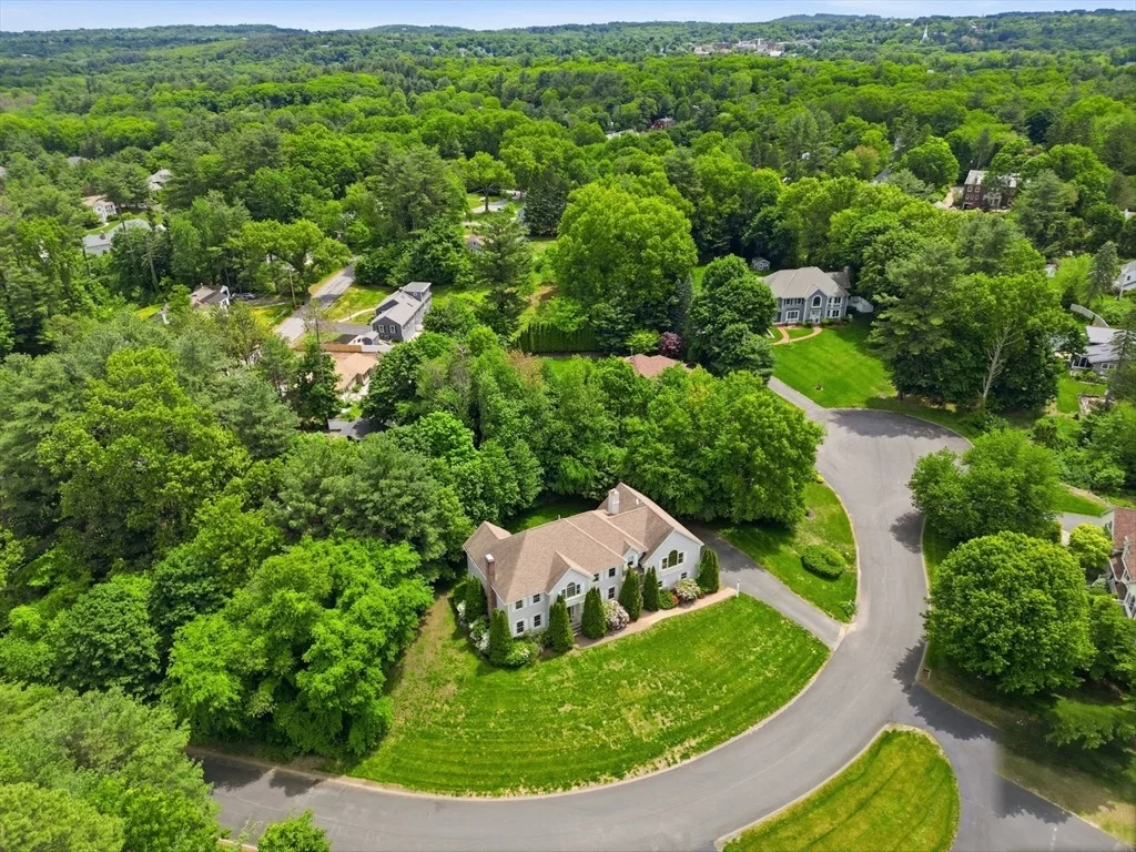 Photo of 4 Farnham Circle