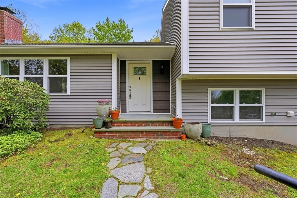 Photo of 1185 Bay Road