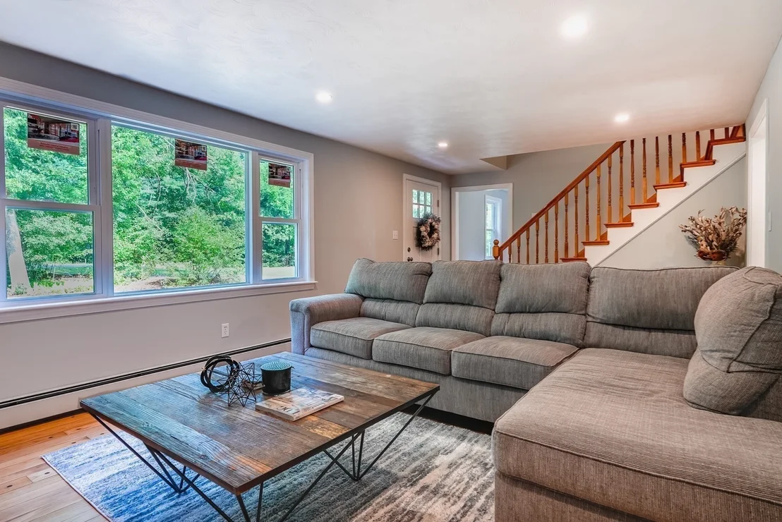 Photo of 8 Tabor Ln