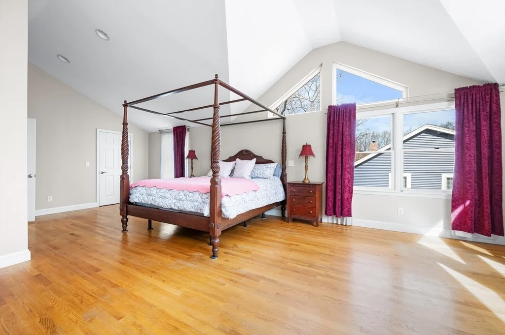 Photo of 49 Stagecoach Dr