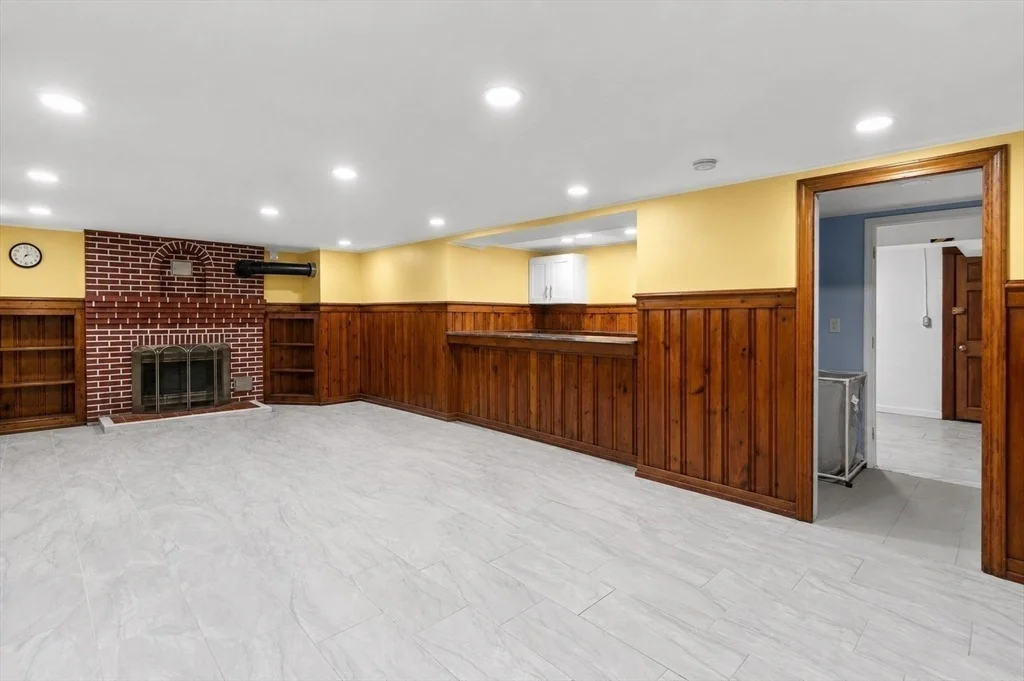 Photo of 10 Wesley Dr