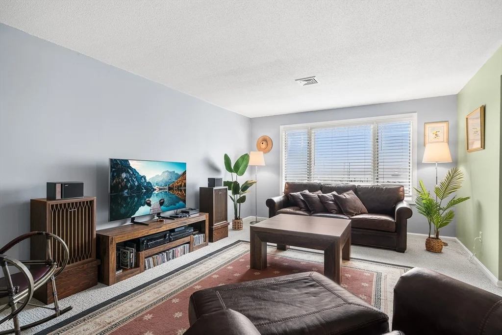 Photo of Unit 810 at 700 Shore Dr
