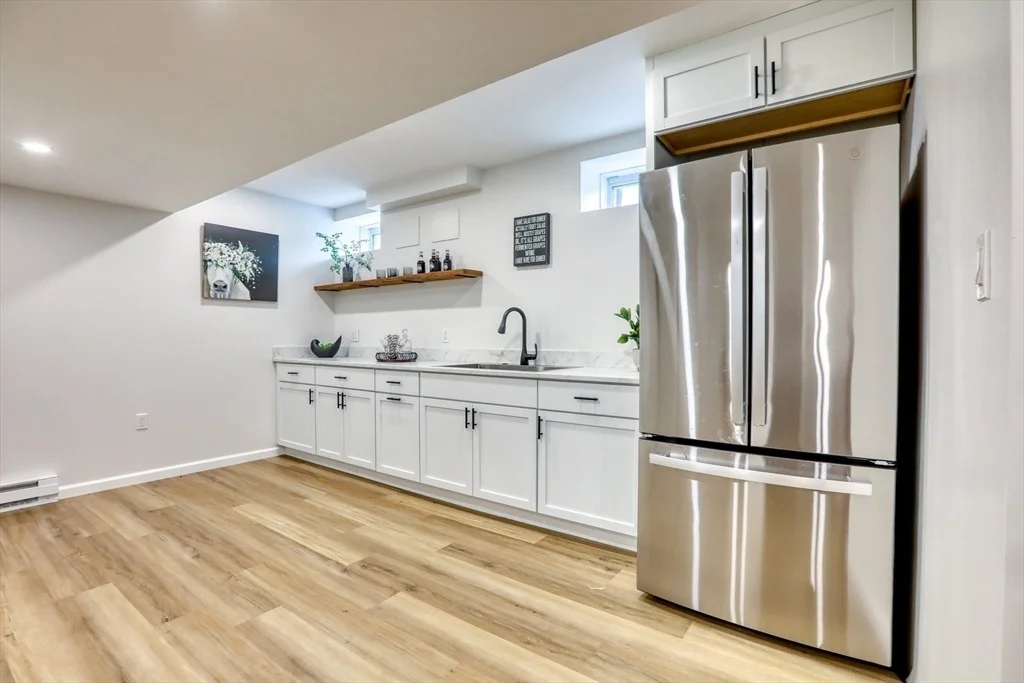 Photo of 44 Gedney Dr