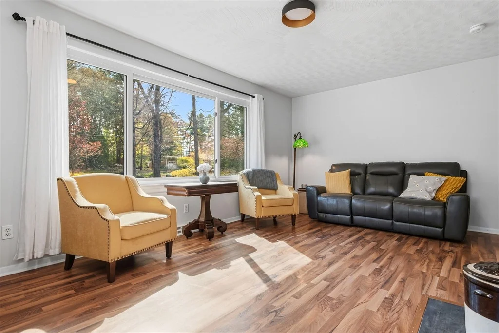 Photo of 21 Warren Rd