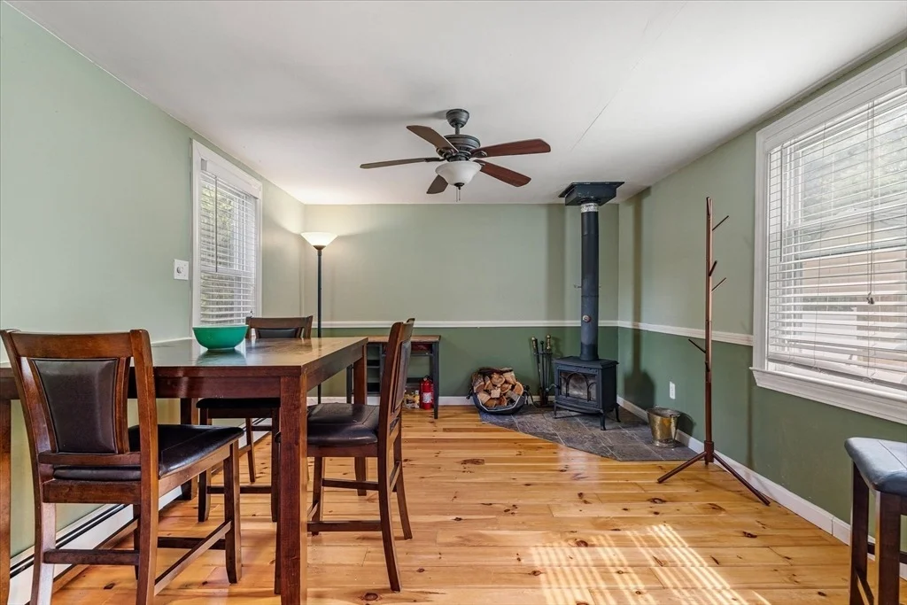Photo of 92 Oak Ave
