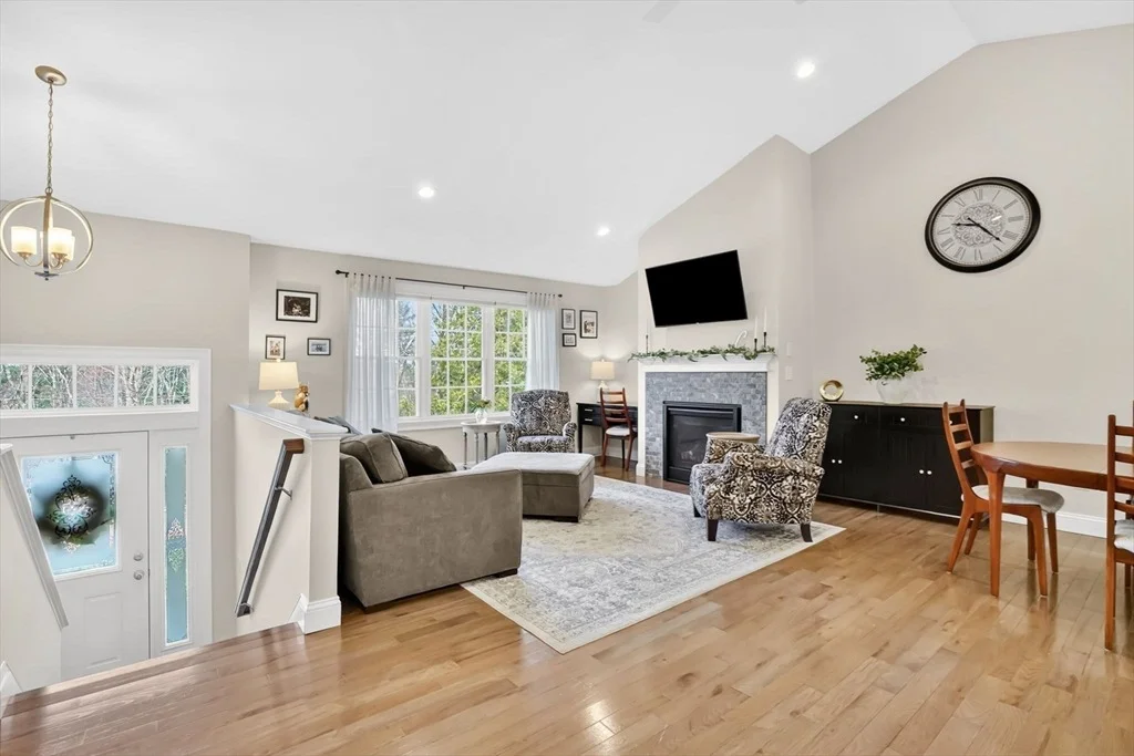 Photo of 301 Podunk Rd