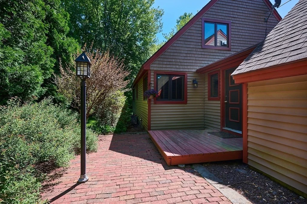 Photo of 10 Hunters Hill Cir