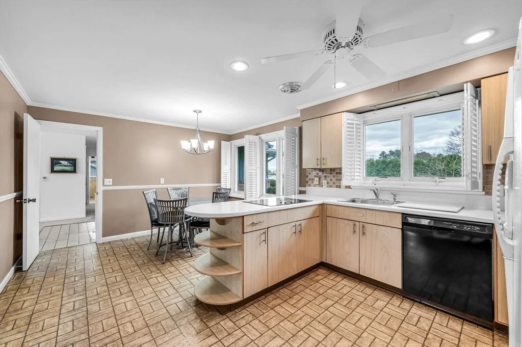 Photo of 37 Bemis Road