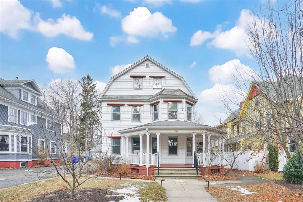 Photo of 264 Sumner Ave