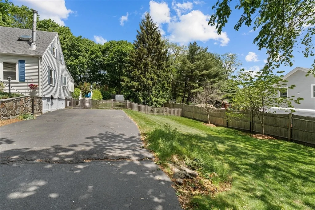 Photo of 19 Goldsmith Ave