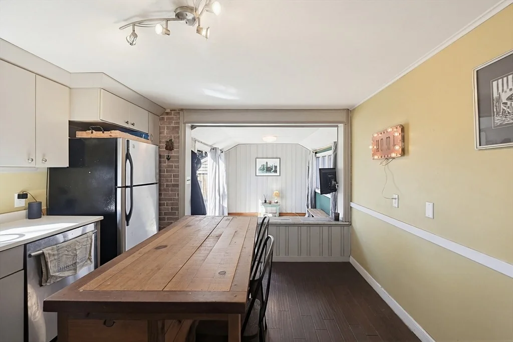 Photo of 10 Parsons Ave