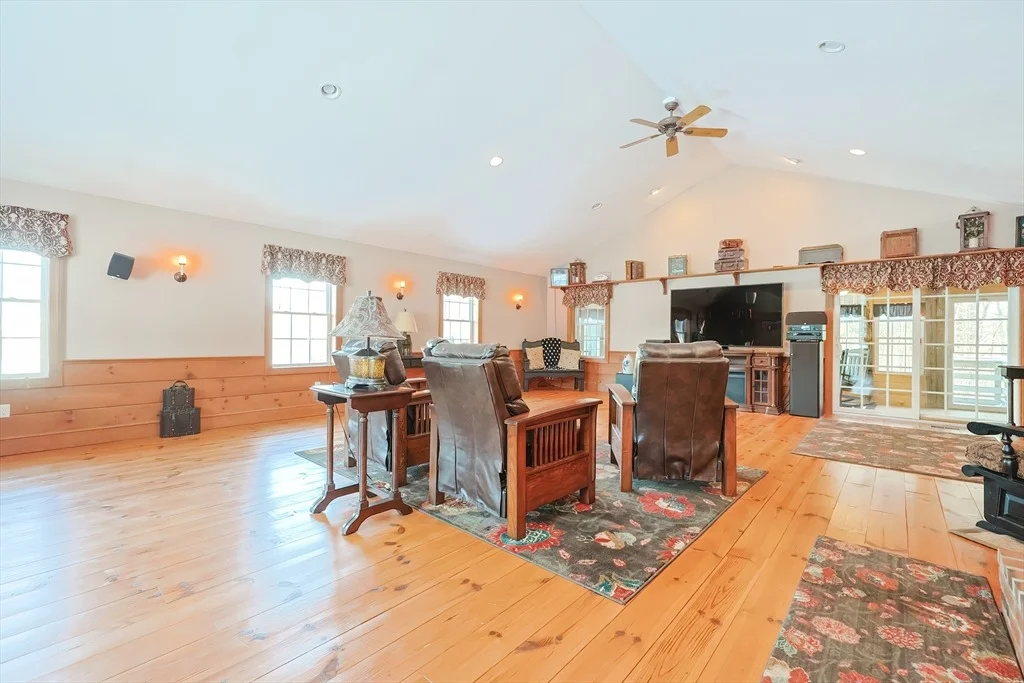 Photo of 11 Brigham Rd