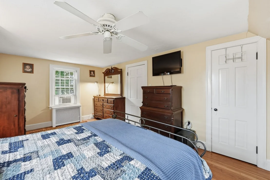 Photo of 153 Lawrence St