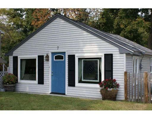 Photo of 7 Park Dr.