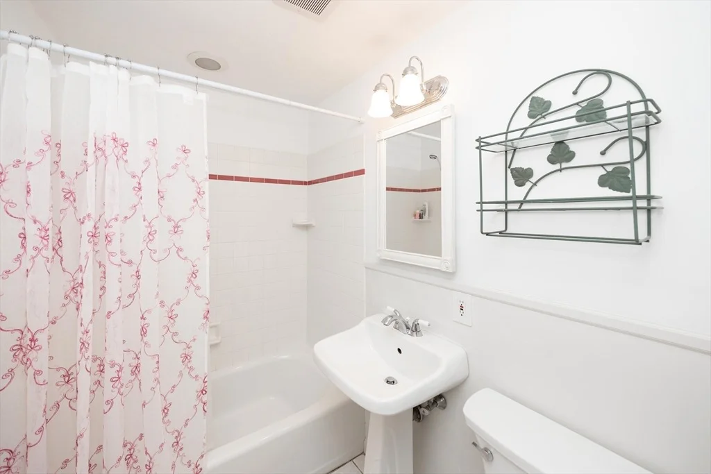 Photo of 73 Colby Ave