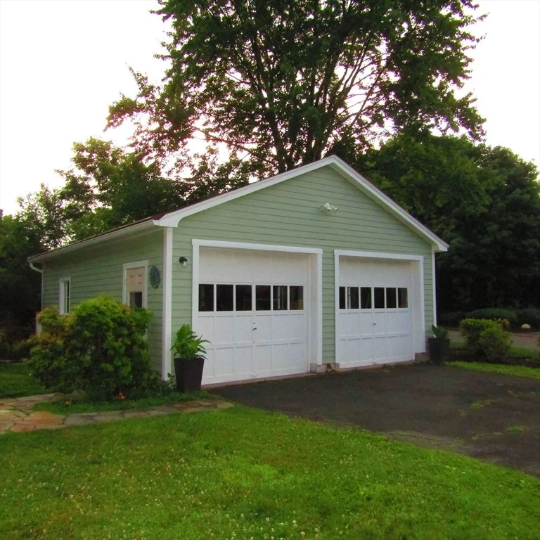 Photo of 465 Spring Street