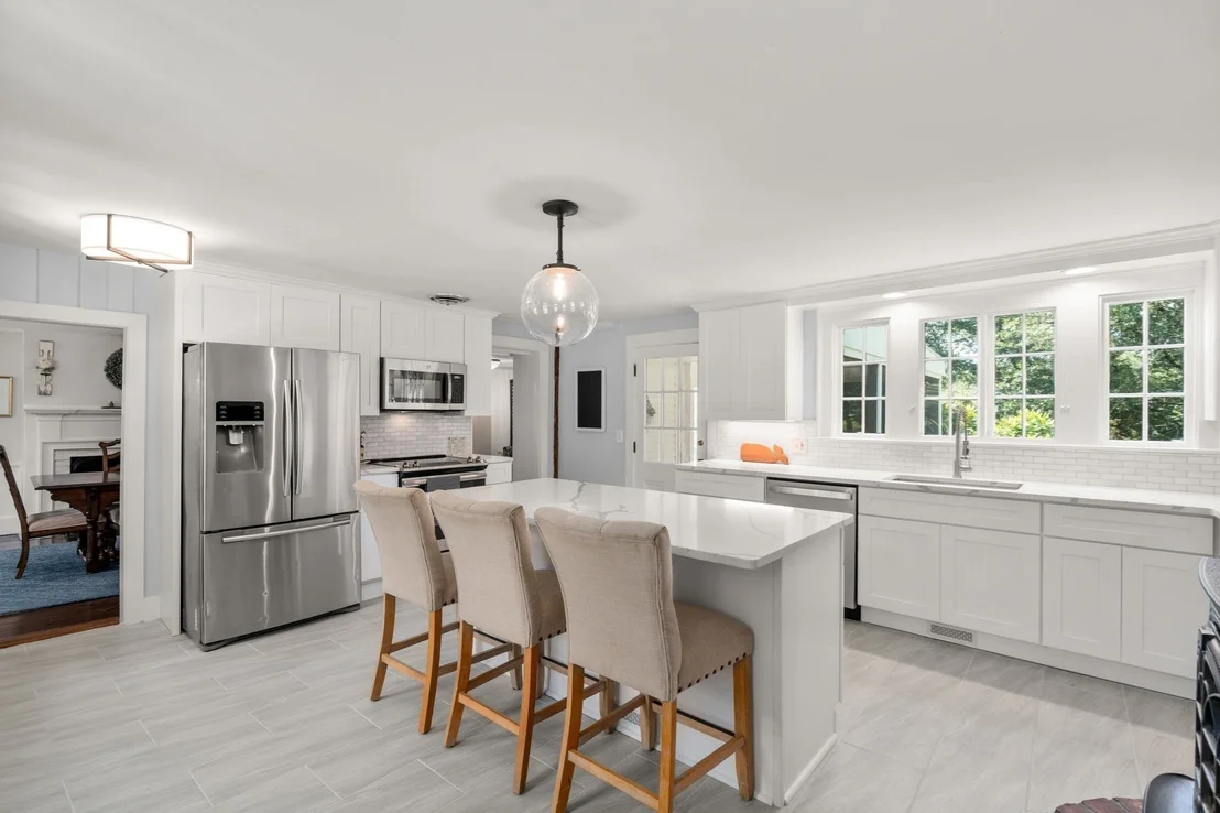 Photo of 320 Western Avenue