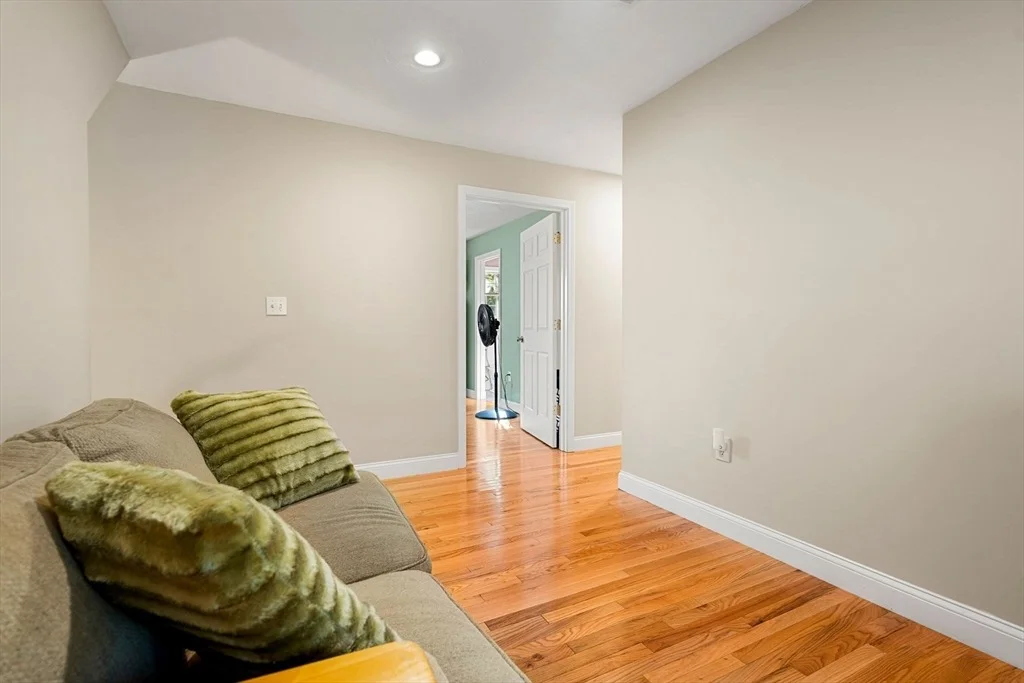 Photo of 228 Common Ln.