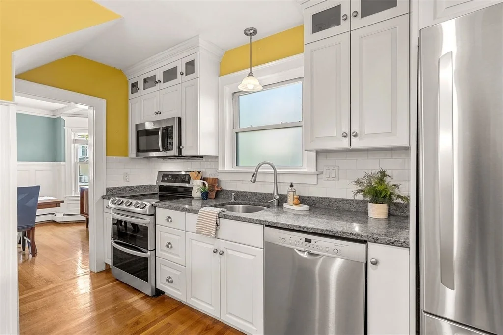 Photo of 62 Parkview Ave