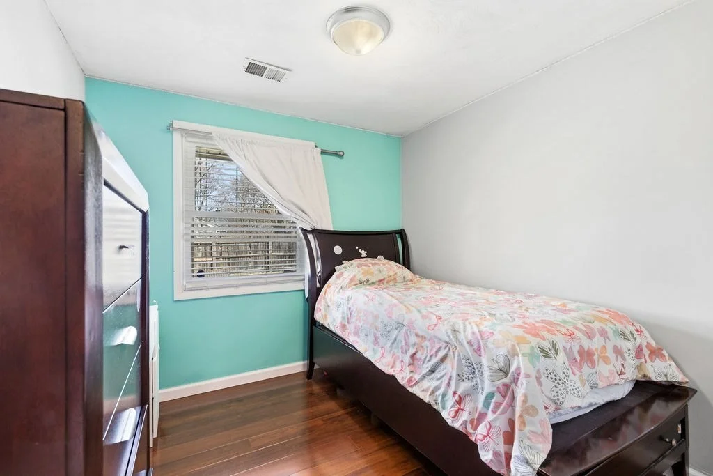 Photo of 145 Bates Rd