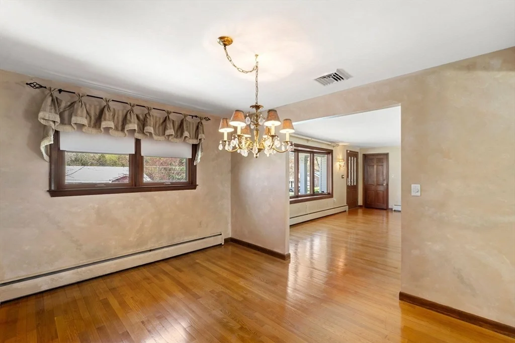 Photo of 105 Starr Ave