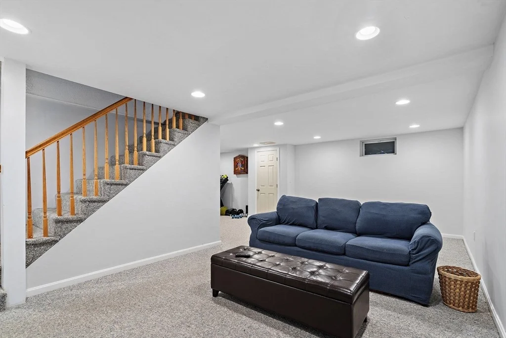 Photo of 108 Harvard Rd
